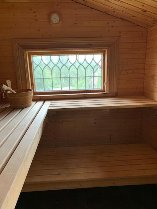 Egen Stuga Och Vedeldad Bastu Linghed Extérieur photo