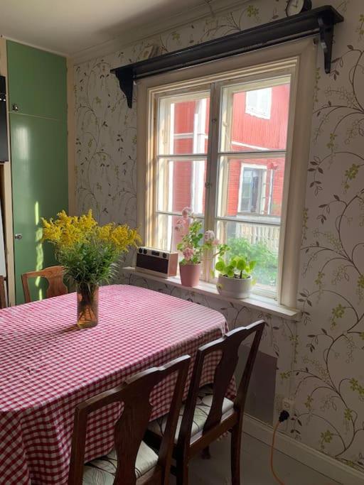 Egen Stuga Och Vedeldad Bastu Linghed Extérieur photo